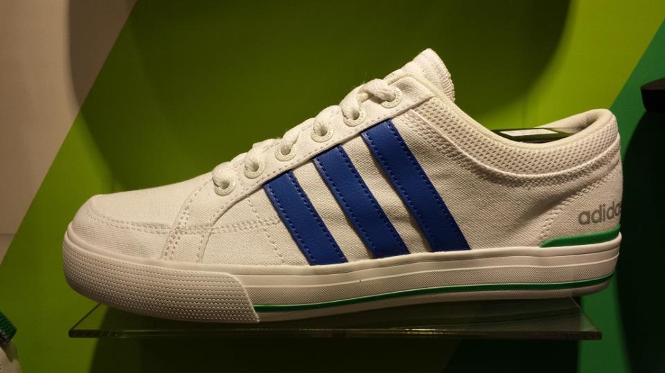 adidas neo skool low